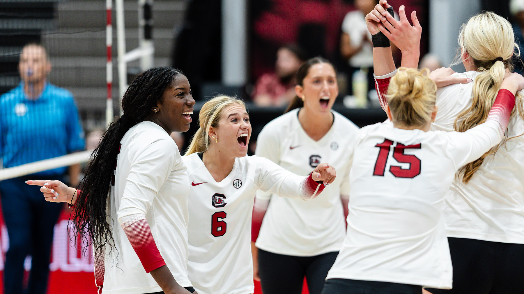 Volleyball’s Sydney Floyd was Born to Set