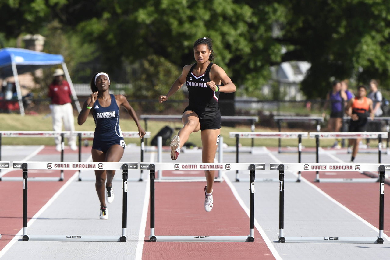 Simone Wark in action at the 2019 Gamecock Invitational | April 13, 2019 | Photo by Allen Sharpe