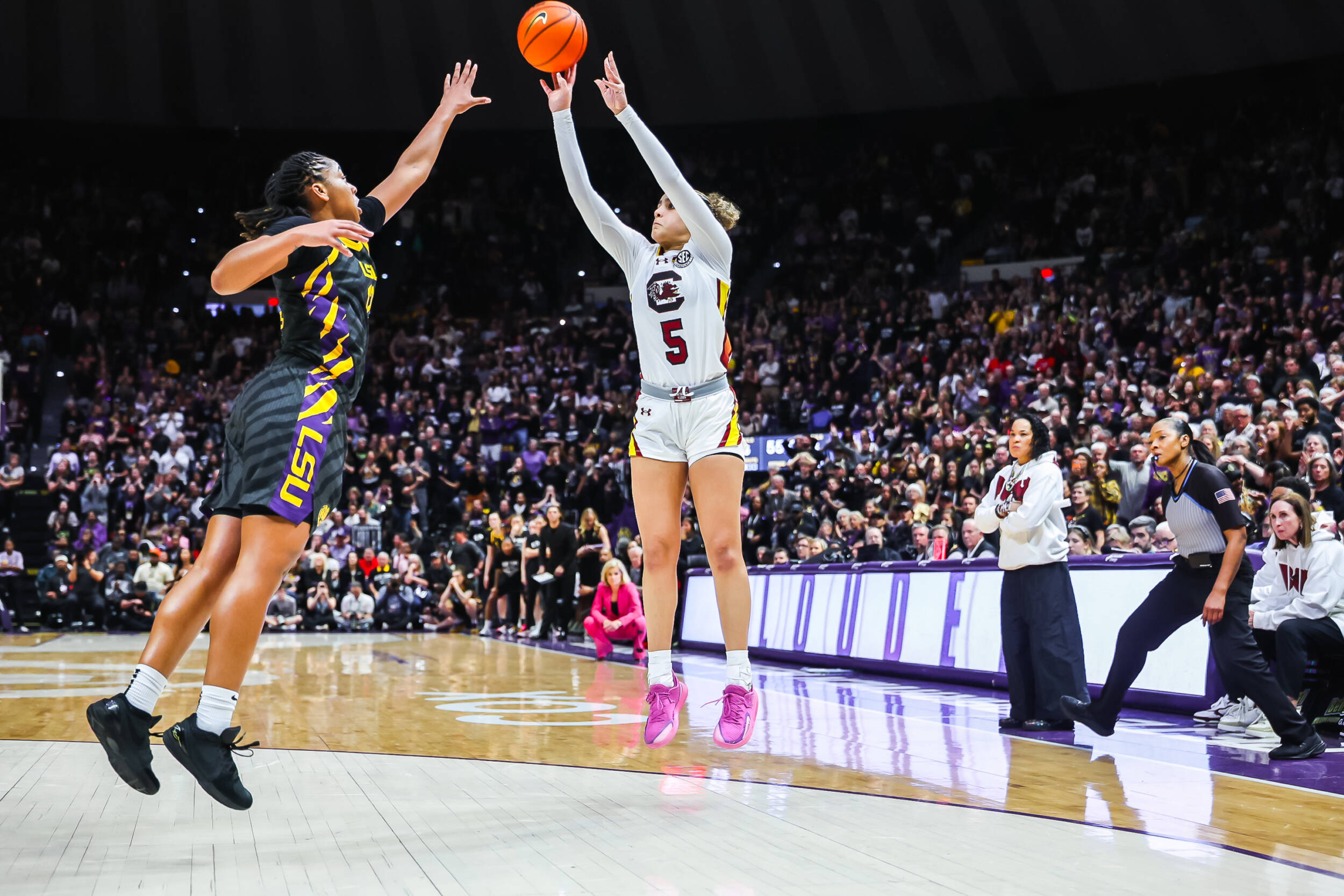 Dawn Staley Captures 500th Career Win in Victory Over LSU