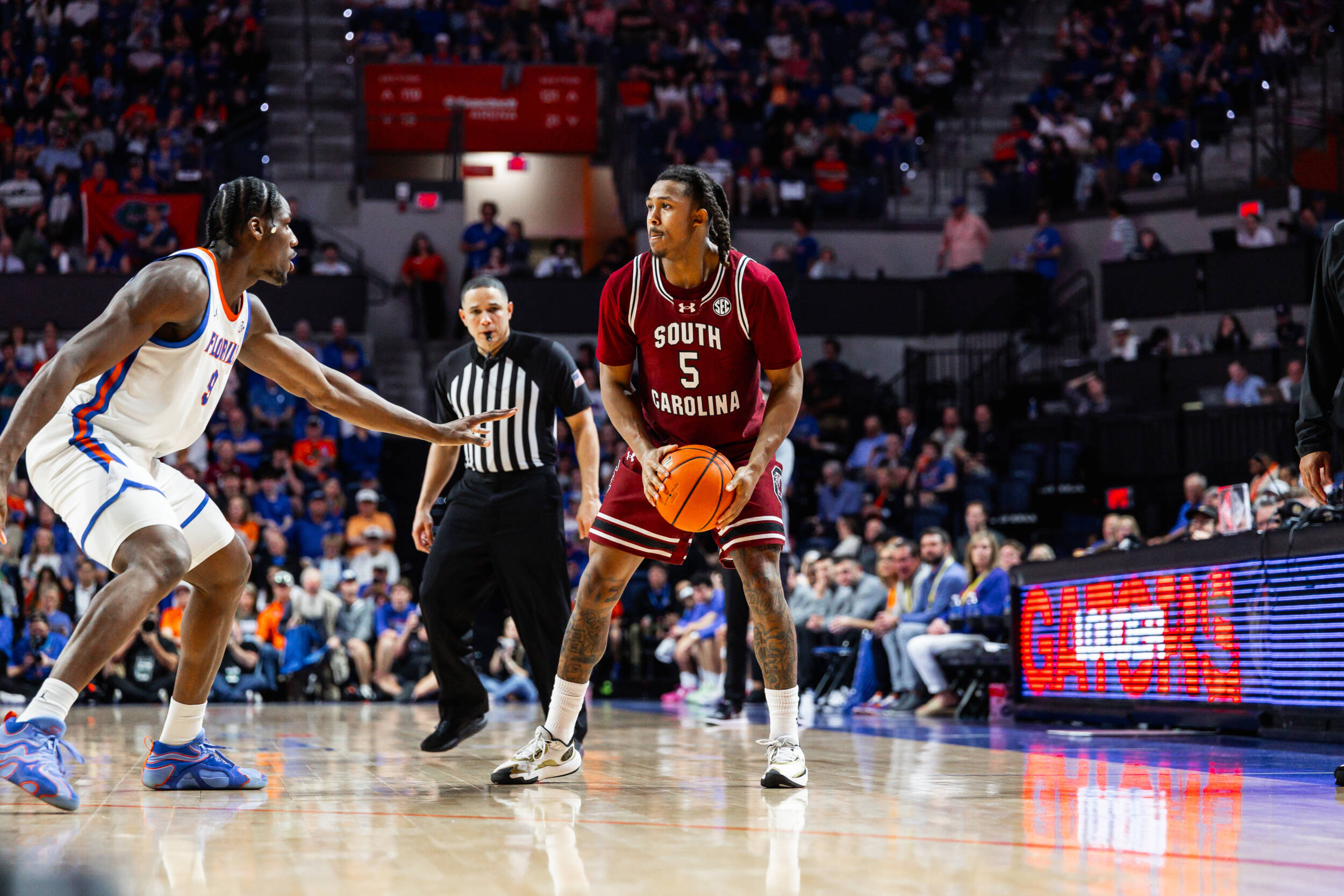 Gamecocks Drop Road Game at No. 12/11 Florida, 76-62