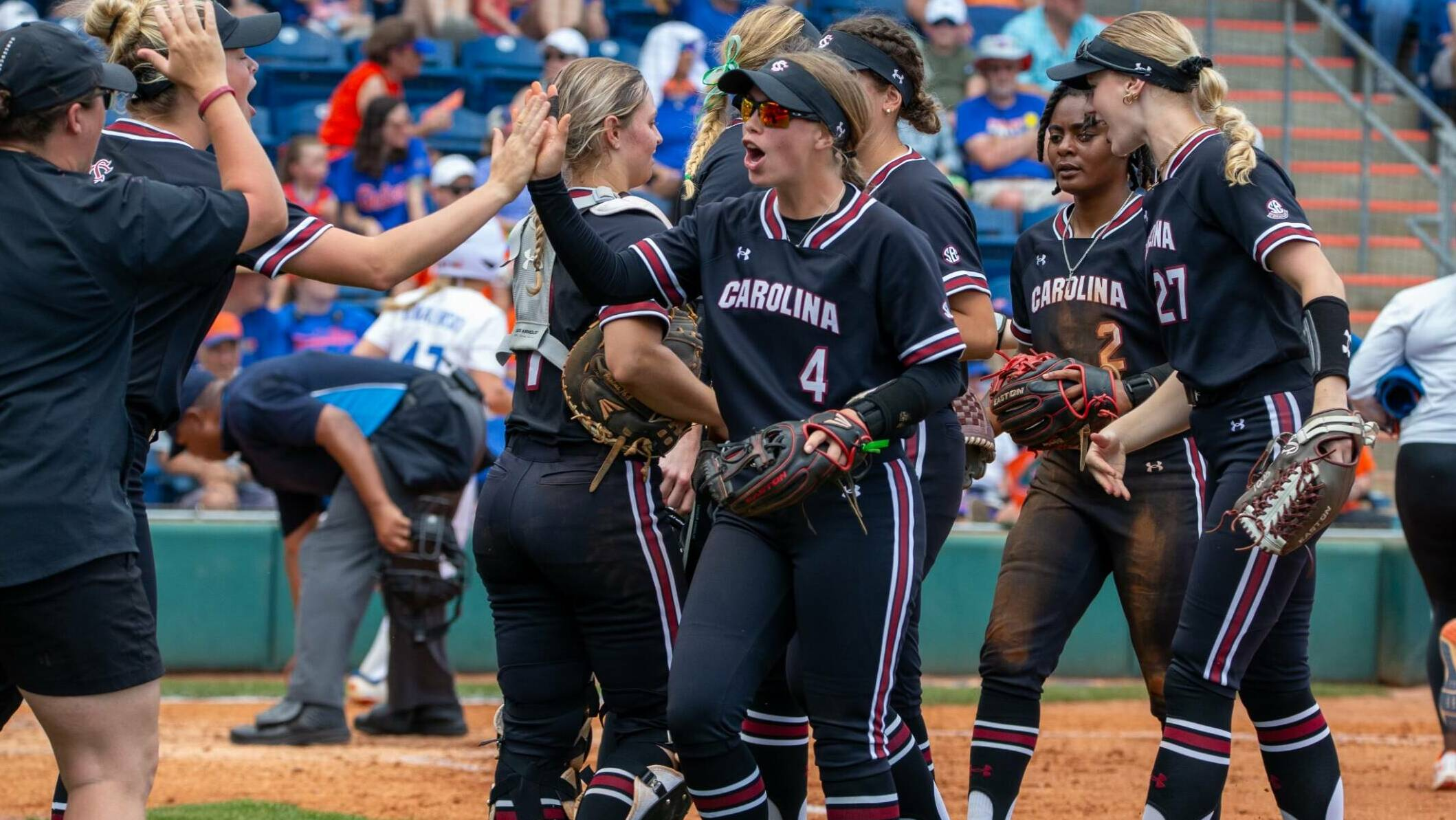 Softball Resumes Suspended Game with Charleston Southern Tuesday