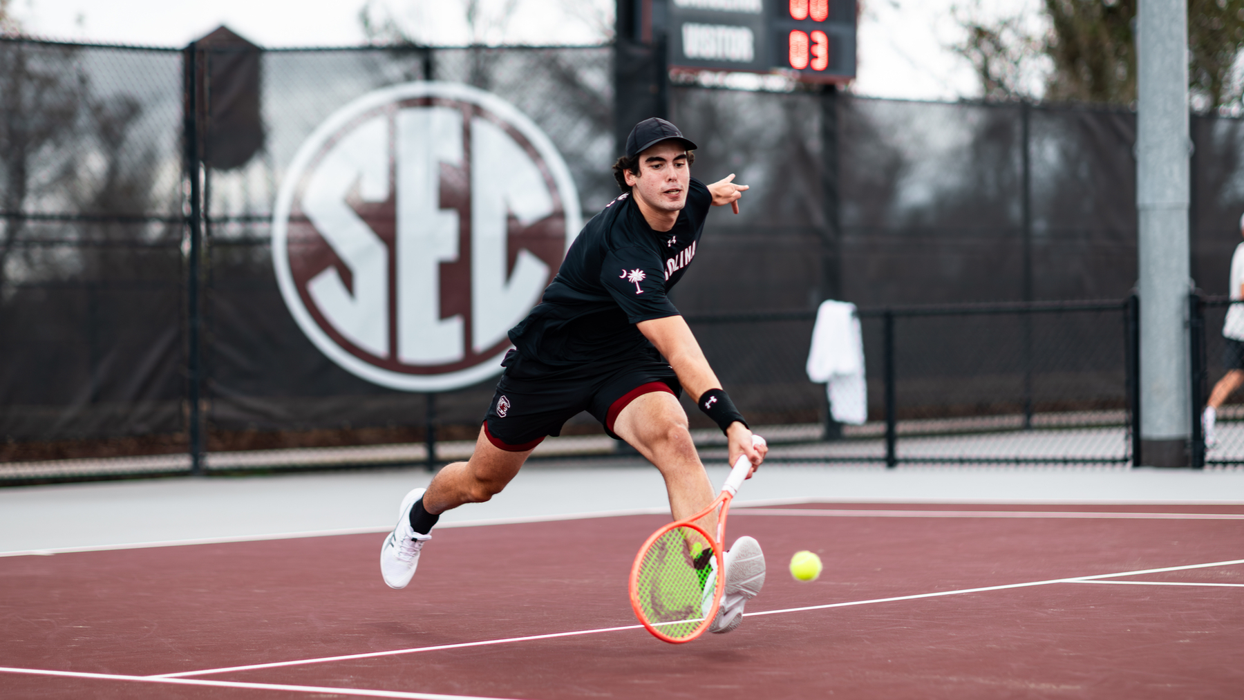 Men's Tennis Falls to No. 4 Texas, 4-2