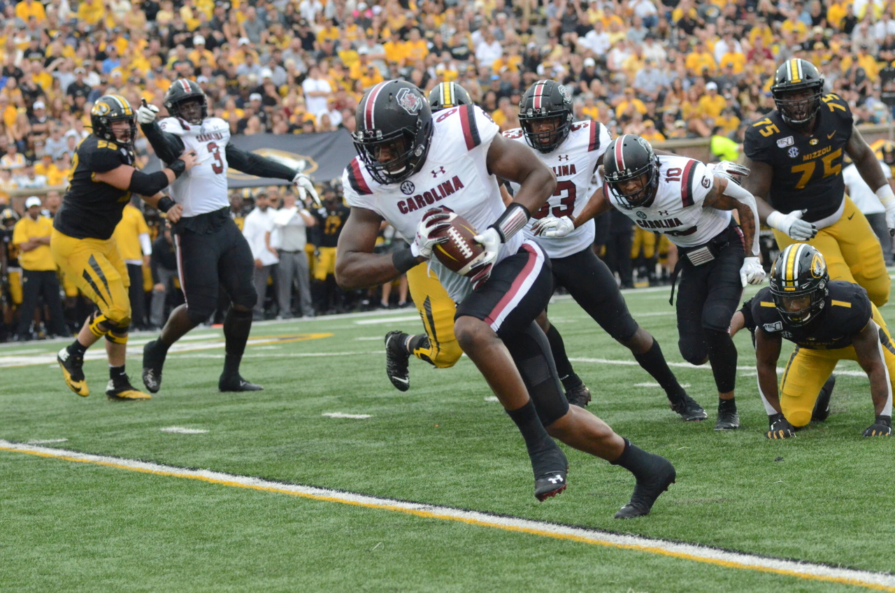 DJ Wonnum (8) at Missouri (Sept. 21, 2019)