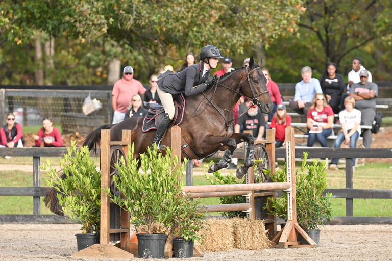 Natalie Jayne vs. Georgia