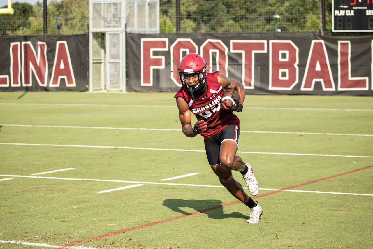 Ger-Cari Caldwell (89) | Wednesday, Aug. 19, 2020 | Ken & Cyndi Long Football Operations Center | Columbia, S.C. | Photos by South Carolina Athletics