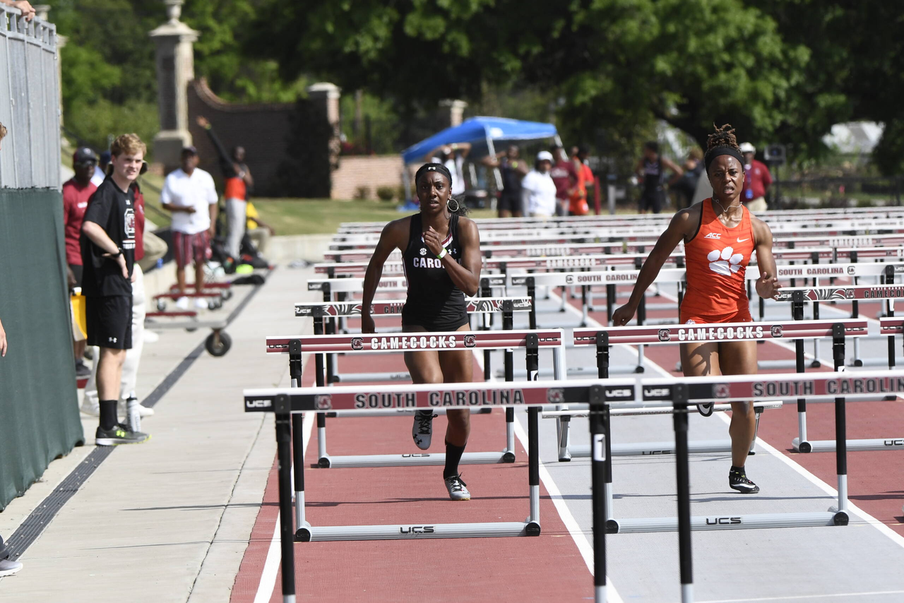 Milan Parks in action at the 2019 Gamecock Invitational | April 13, 2019 | Photo by Allen Sharpe