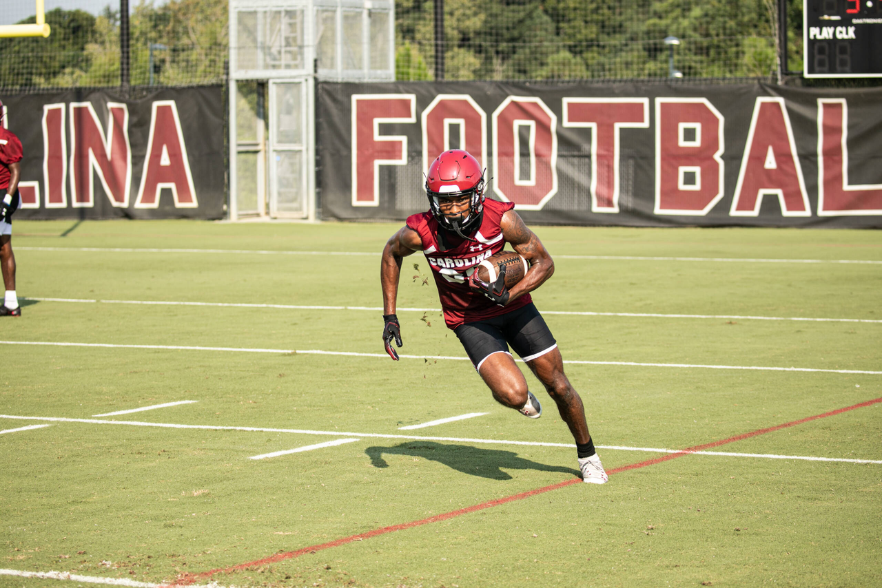 Ger-Cari Caldwell (89) | Wednesday, Aug. 19, 2020 | Ken & Cyndi Long Football Operations Center | Columbia, S.C. | Photos by South Carolina Athletics