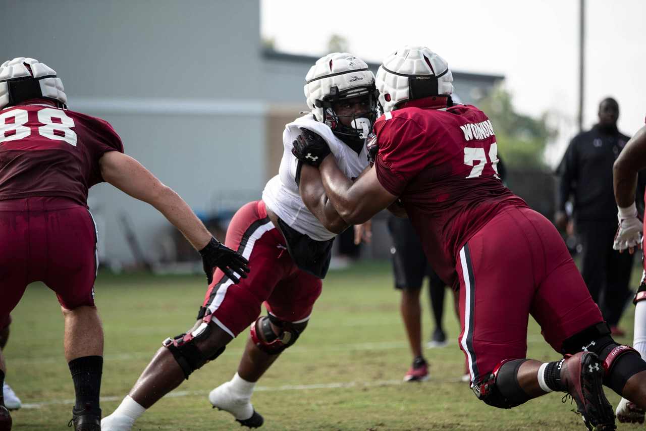 Kier Thomas (5) and Dylan Wonnum (79) | Tuesday, Sept. 1, 2020 | Ken & Cyndi Long Football Operations Center | Columbia, S.C. | Photos by South Carolina Athletics