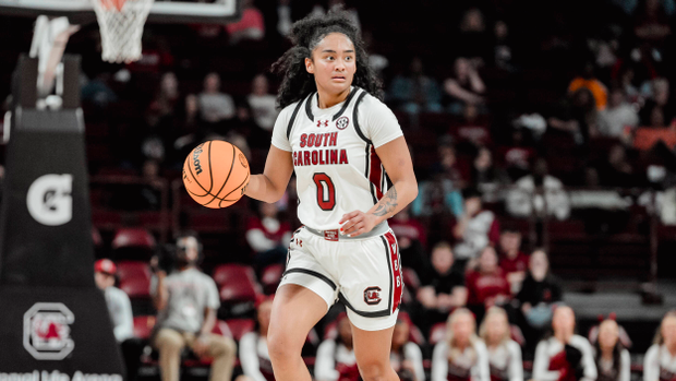 Te-Hina Paopao brings the ball up the court, 12/19/24