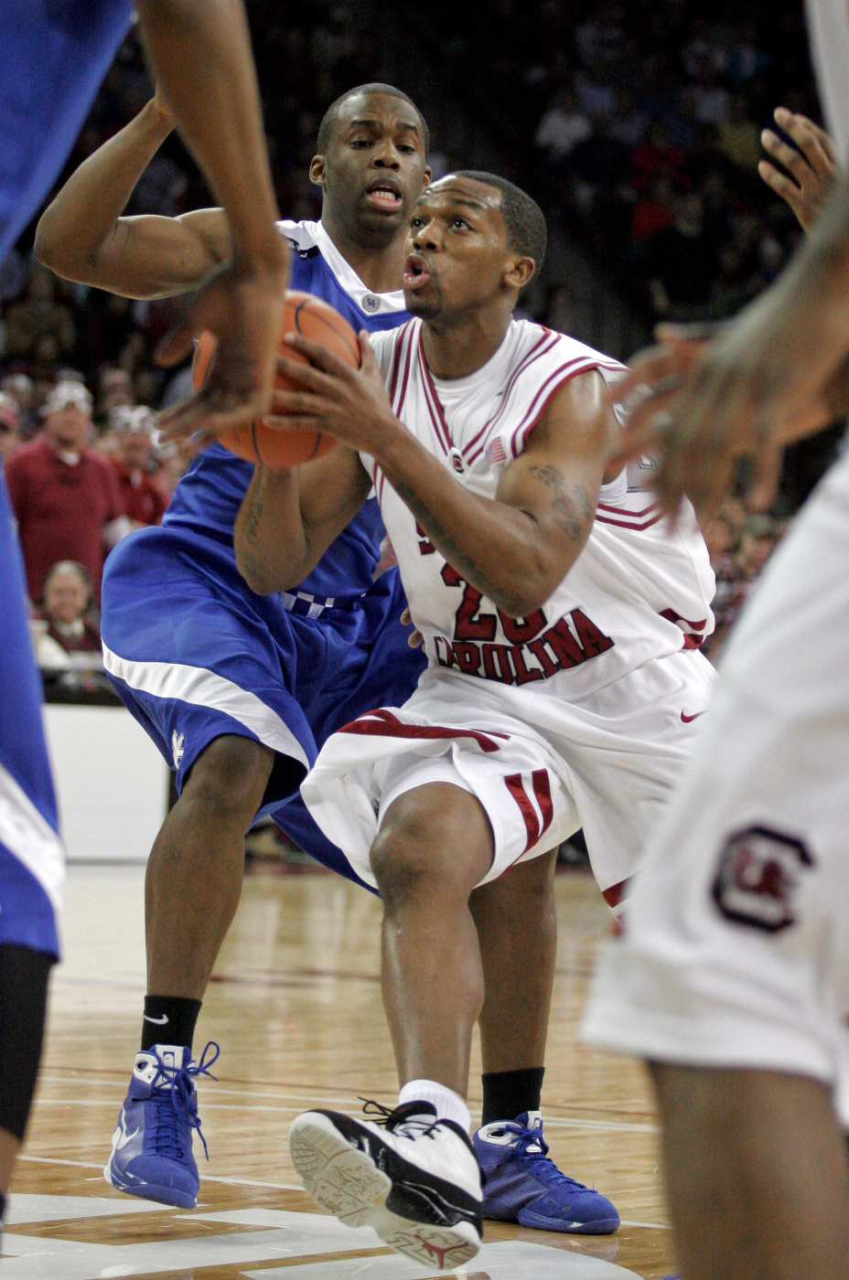 Gamecocks Trample Wildcats, 77-59