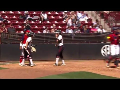 RECAP: Softball Defeats Ole Miss 7-5 (4/17/16)