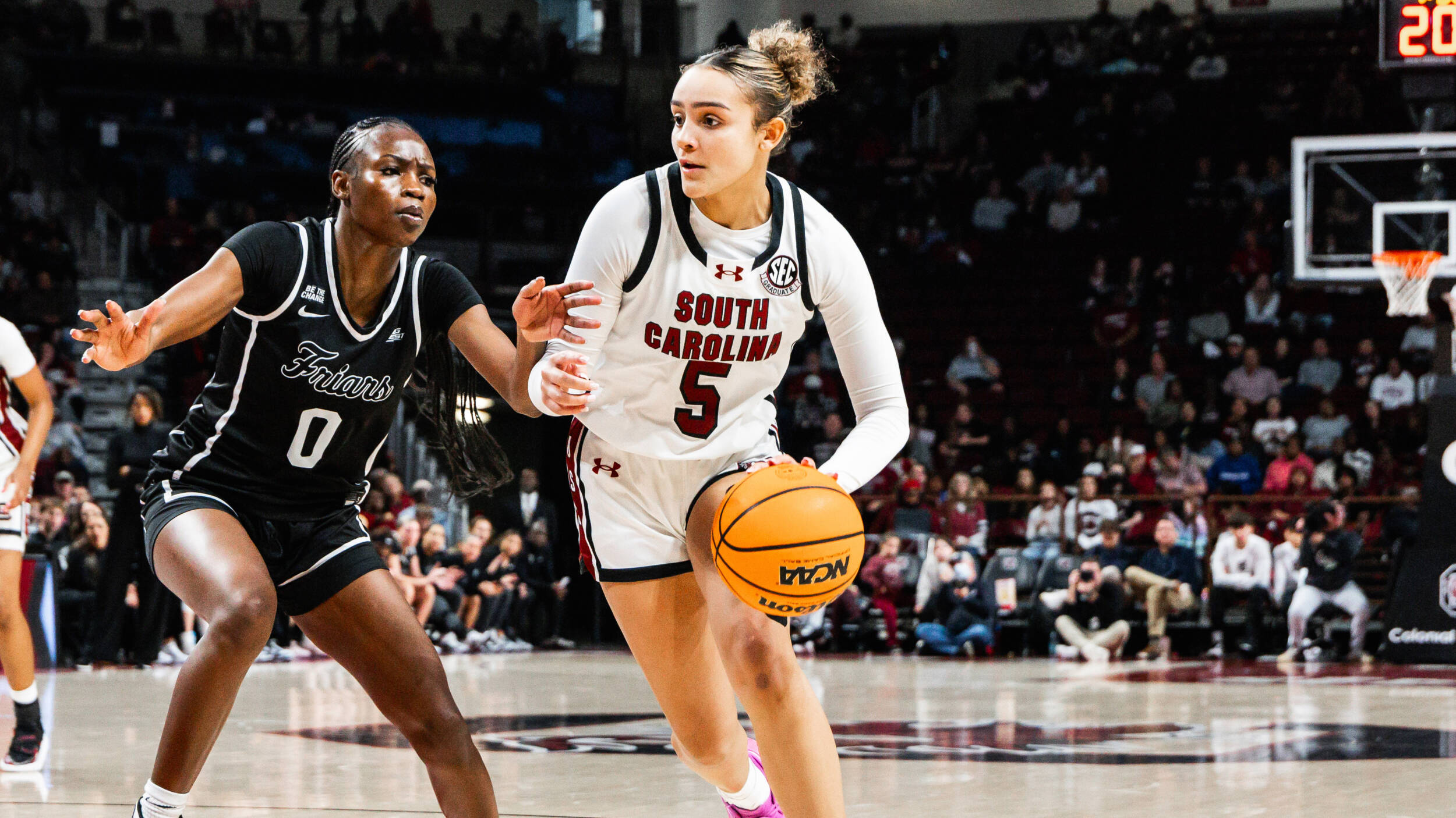 Top-5 Matchup at Colonial Life Arena Sunday