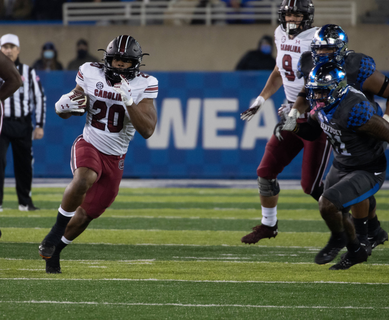 South Carolina Gamecocks running back Kevin Harris (20) cut upfield  as Kentucky played South Carolina  on December 5, 2020.  Photo by Mark Cornelison 