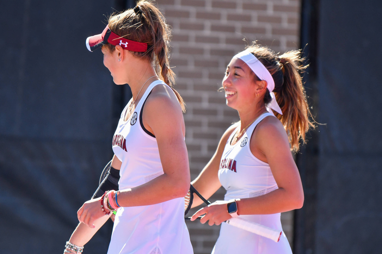 Mia Horvit and Emma Shelton