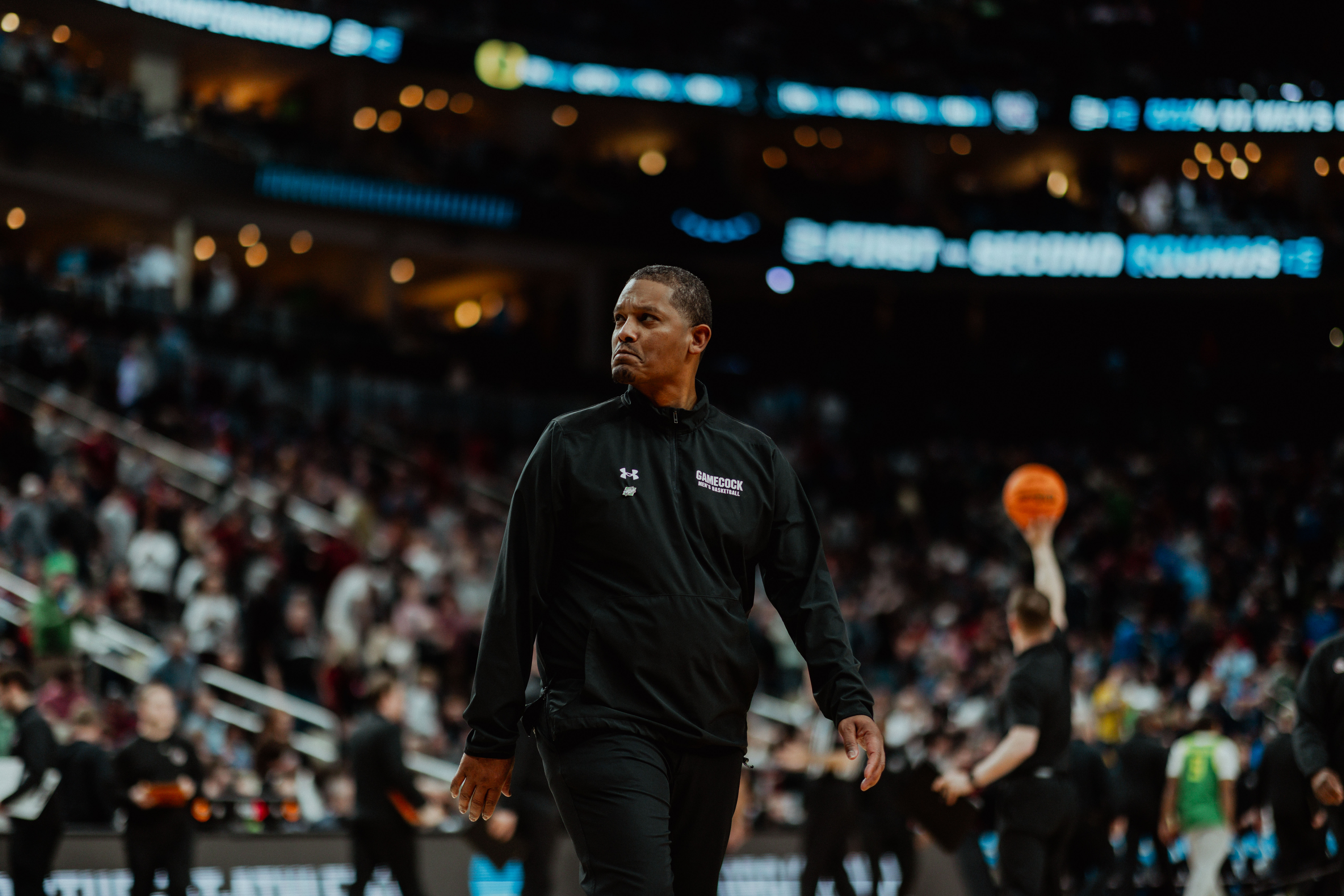 Paris Named Finalist for Naismith National Coach of the Year