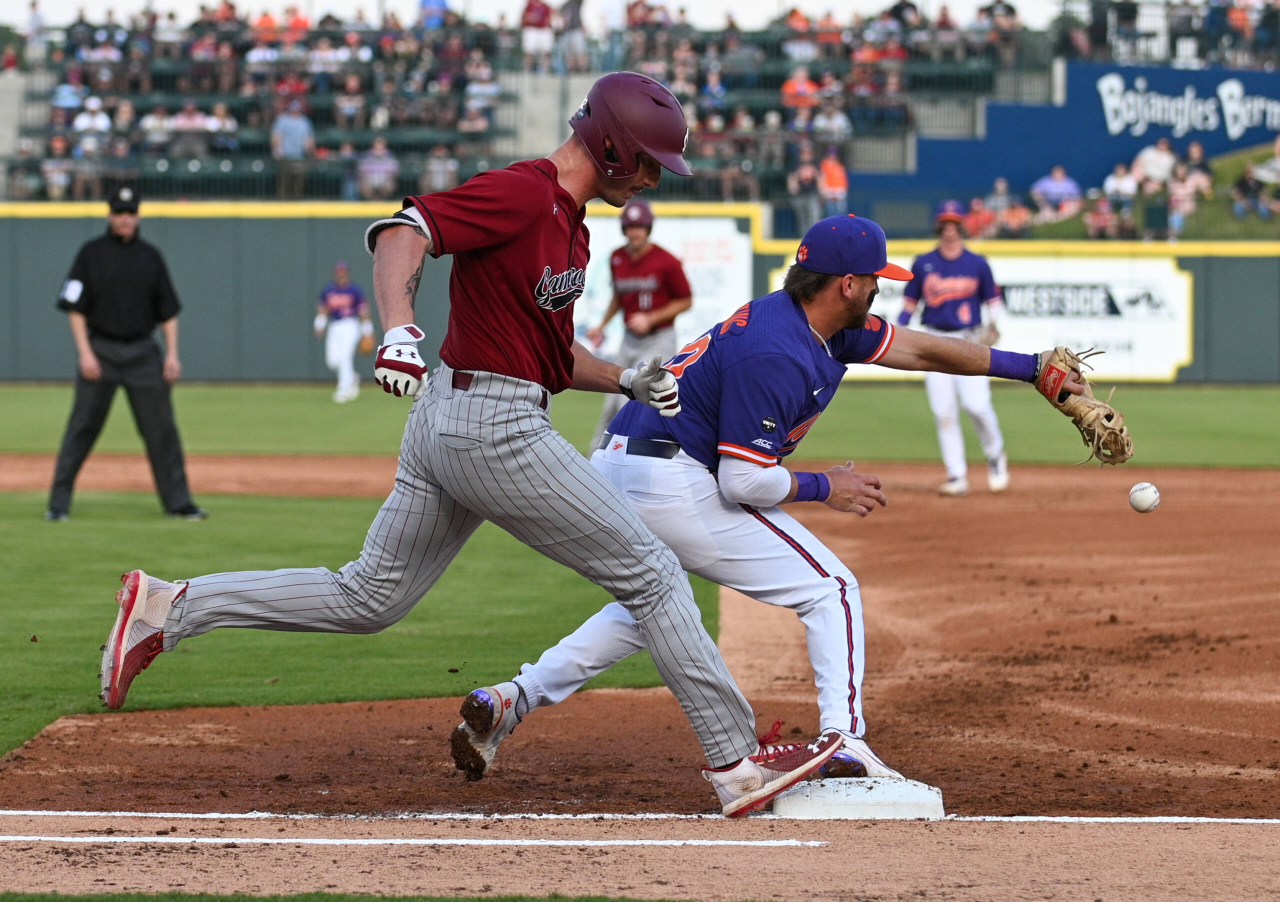 Baseball vs. Clemson (March 5, 2022)