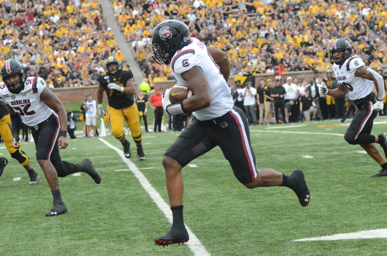 DJ Wonnum (8) at Missouri (Sept. 21, 2019)