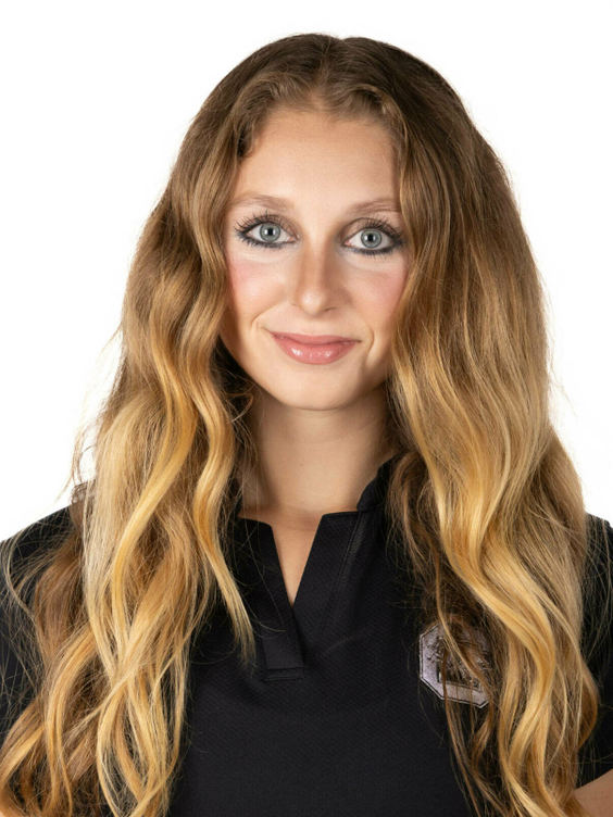 Alexis Daugird - Equestrian - University of South Carolina Athletics