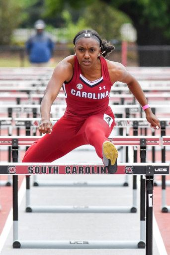 Milan Parks in action at the 2019 USC Outdoor Open | Photo by Wes Wilson | April 20, 2019