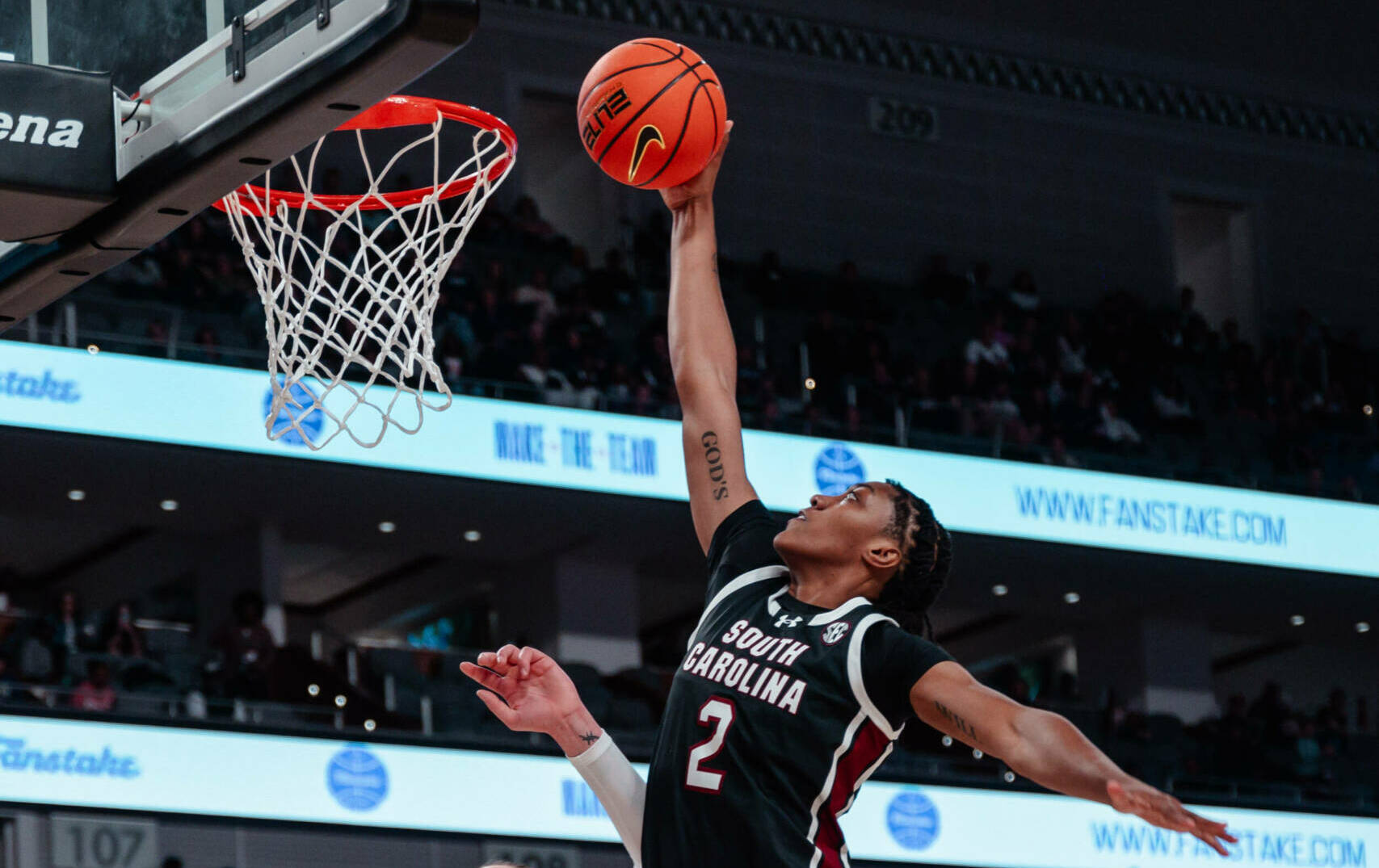 No. 3 South Carolina women overwhelm No. 9 TCU 85-52