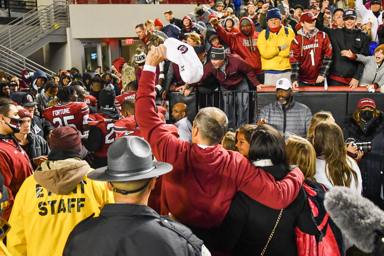 Football vs. Florida (Nov. 6, 2021)