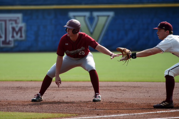 Baseball Falls to Texas A&M to End SEC Tournament Run