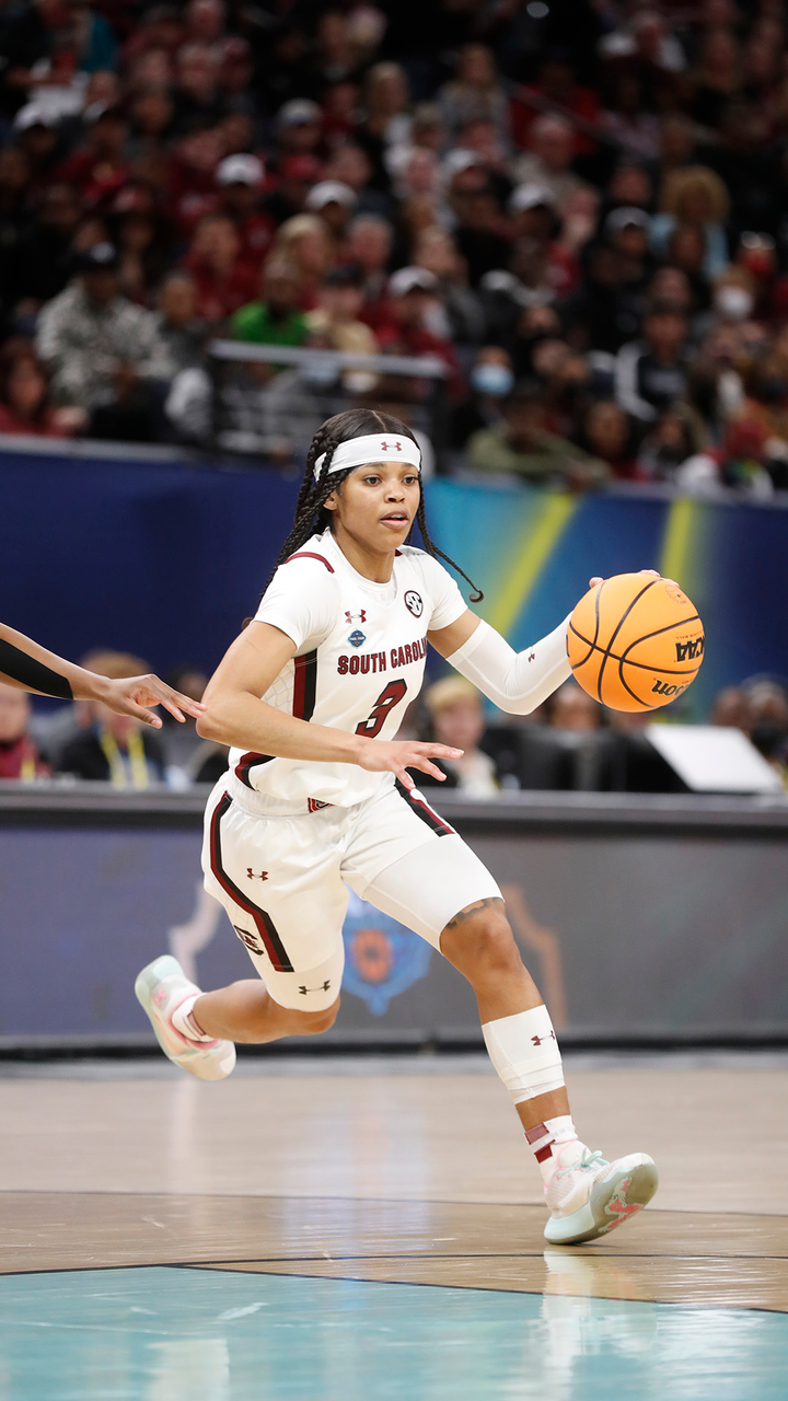 Destanni Henderson vs. Connecticut