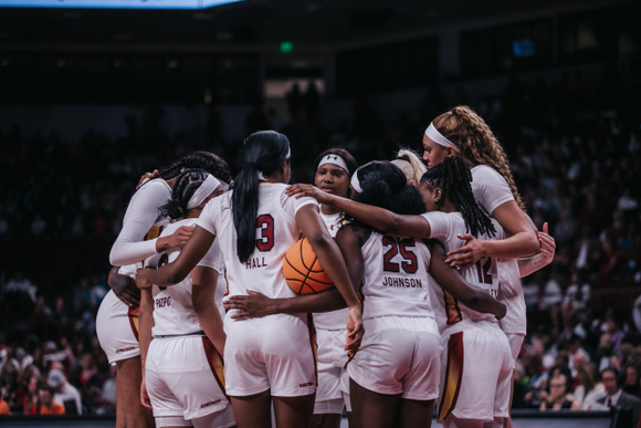 No. 1 South Carolina Rolls to 13th Straight Win Over Clemson