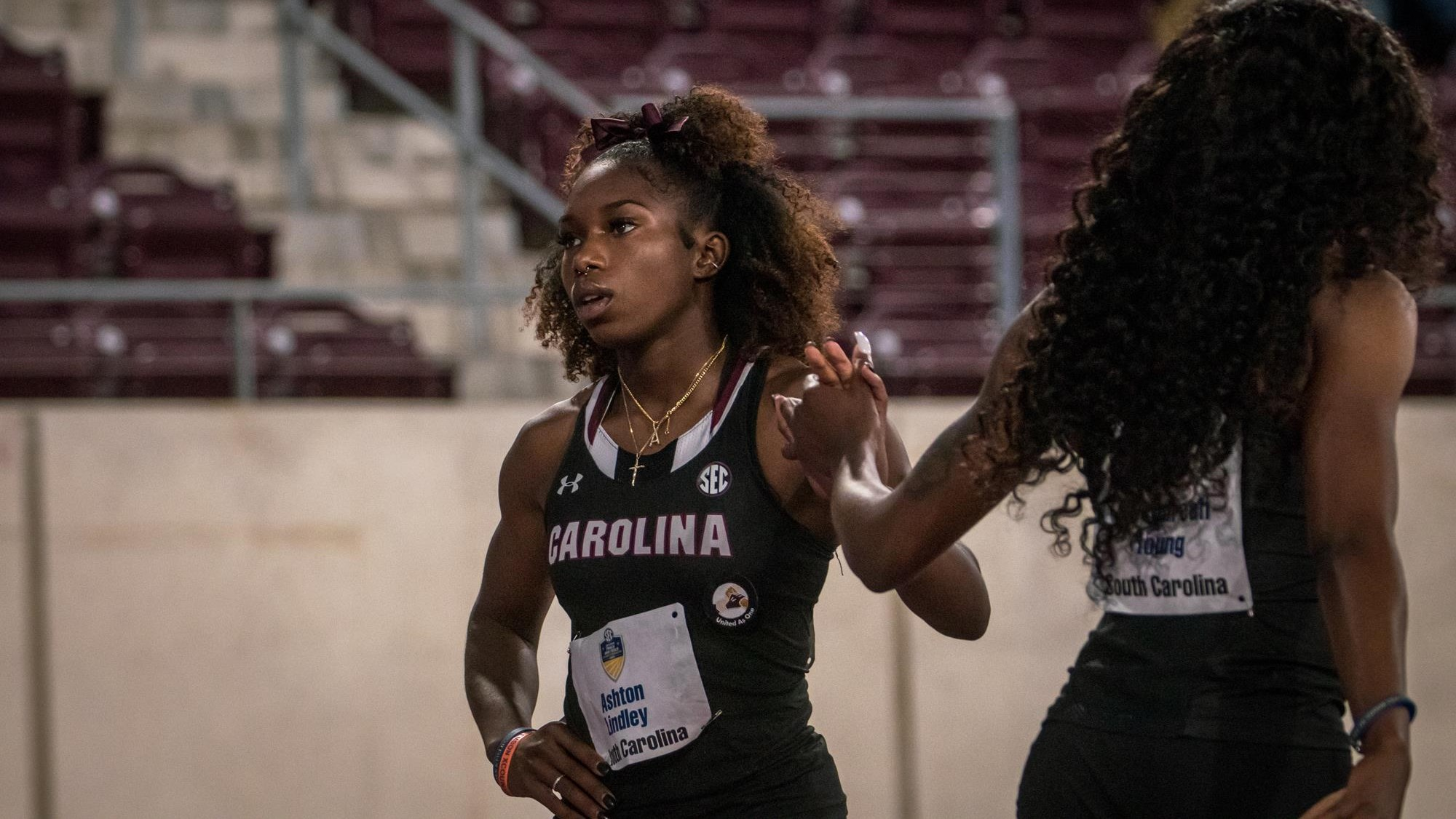 Stoddard Scores, Lindley Makes Final on Day 1 of SEC Championships