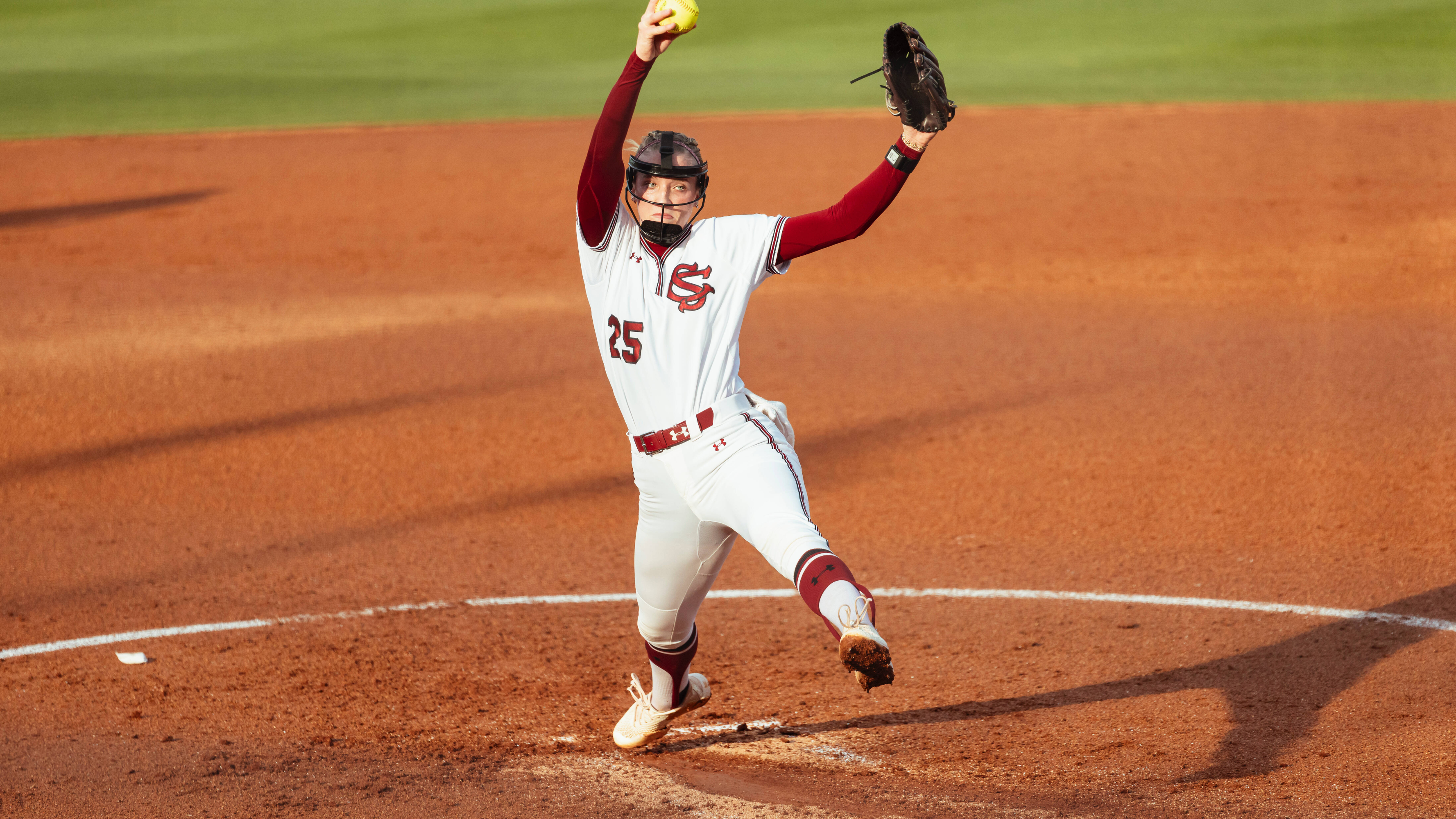 Heard Dominates in the Circle, No. 25 Softball defeat No. 7 Tennessee
