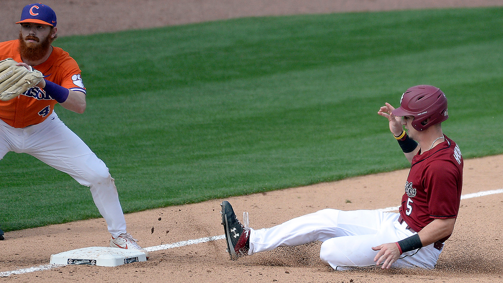 Baseball's Hopkins, Kerry Earn Weekly Honors After Clemson Series