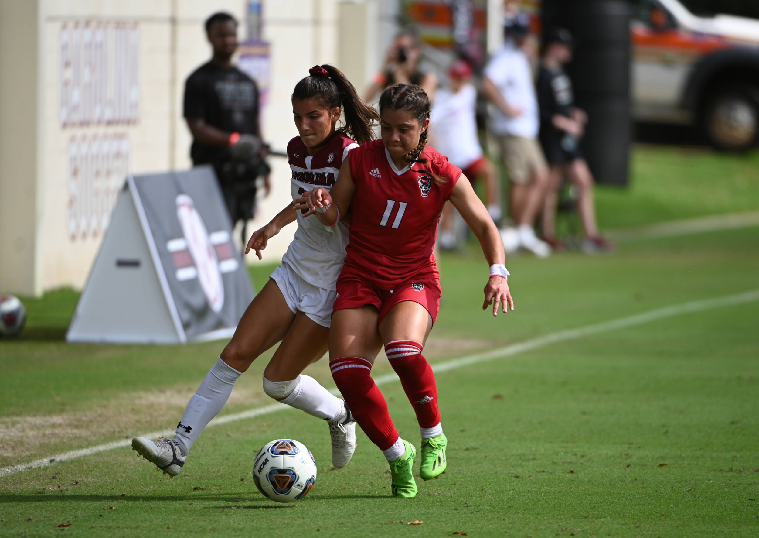 Women's Soccer Ends Matchup with NC State in 0-0 Draw
