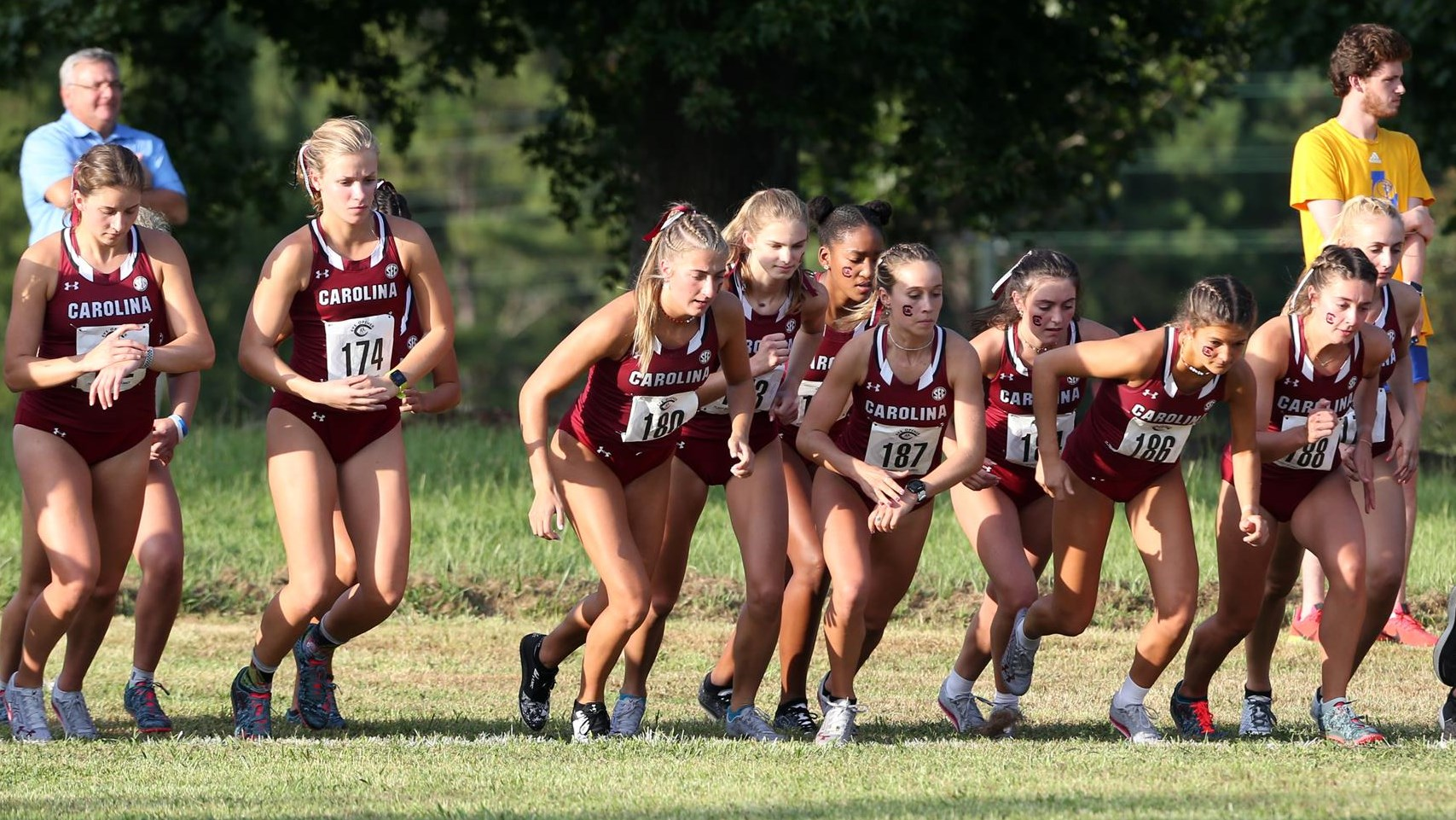 Cross Country Begins Campaign at Carolina Challenge