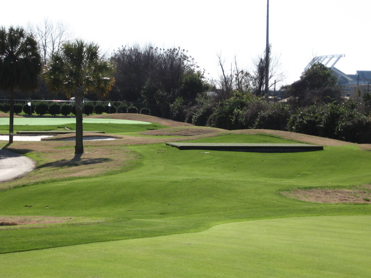 Golf On Campus Short-Game Facility