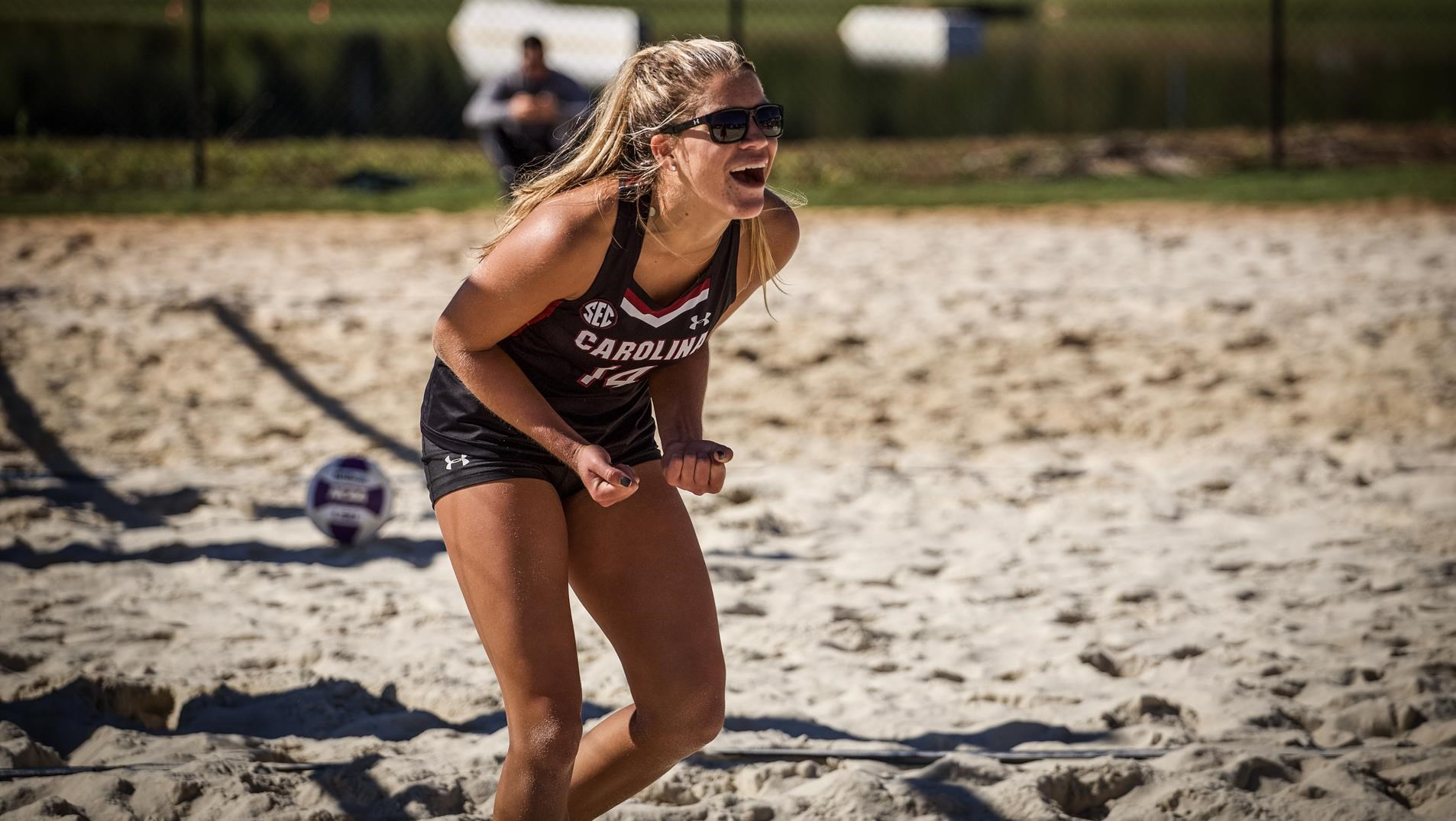 Beach Volleyball Closes Regular Season With Home Tournament