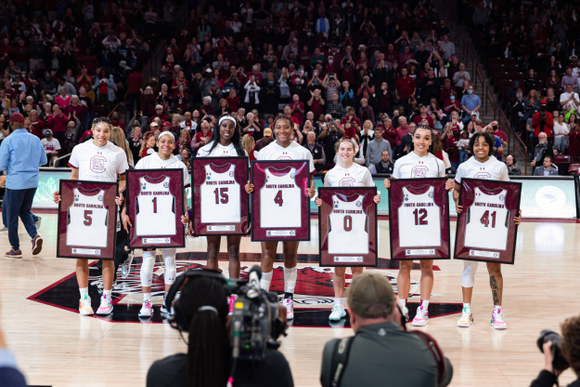 Boston, No. 1 Gamecocks take SEC title, top Georgia 73-63