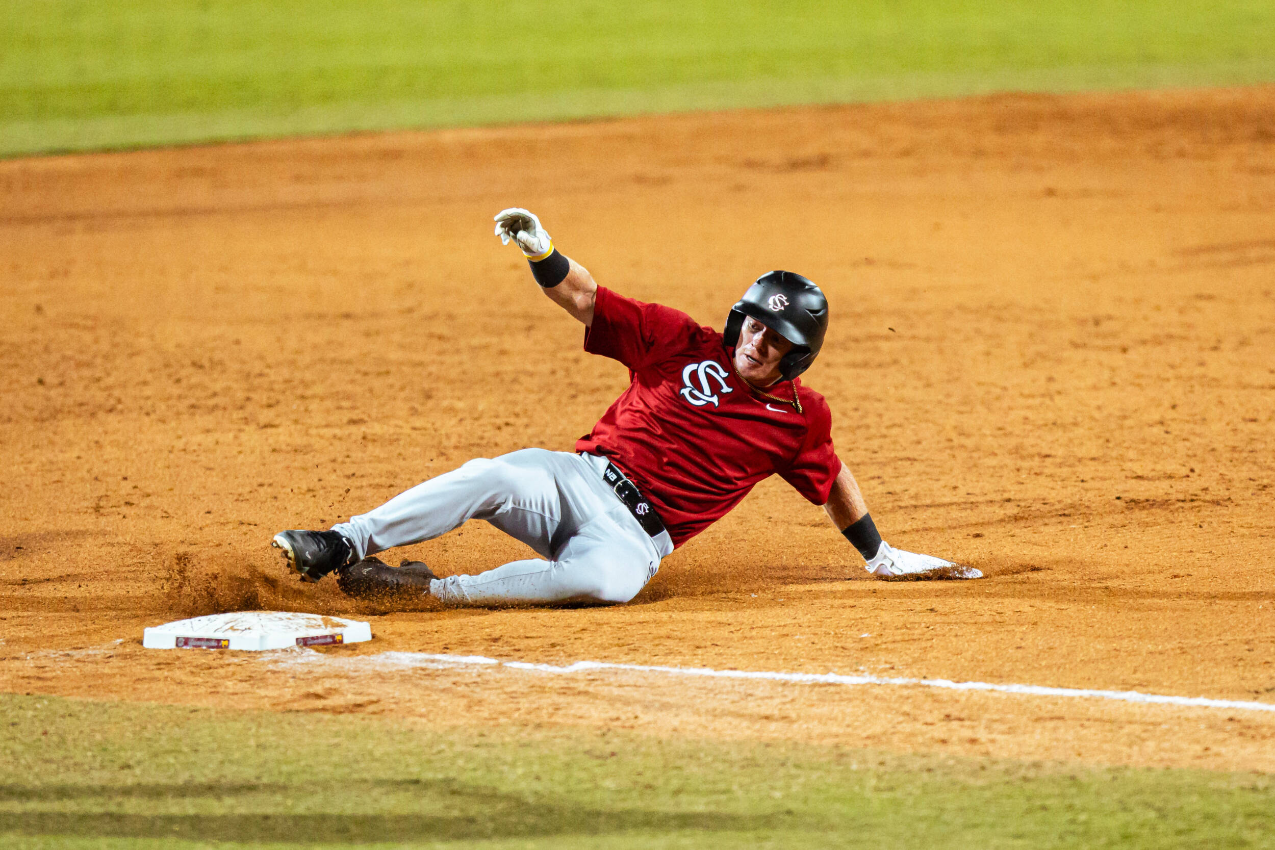 Baseball Defeats High Point to Open Fall Ball