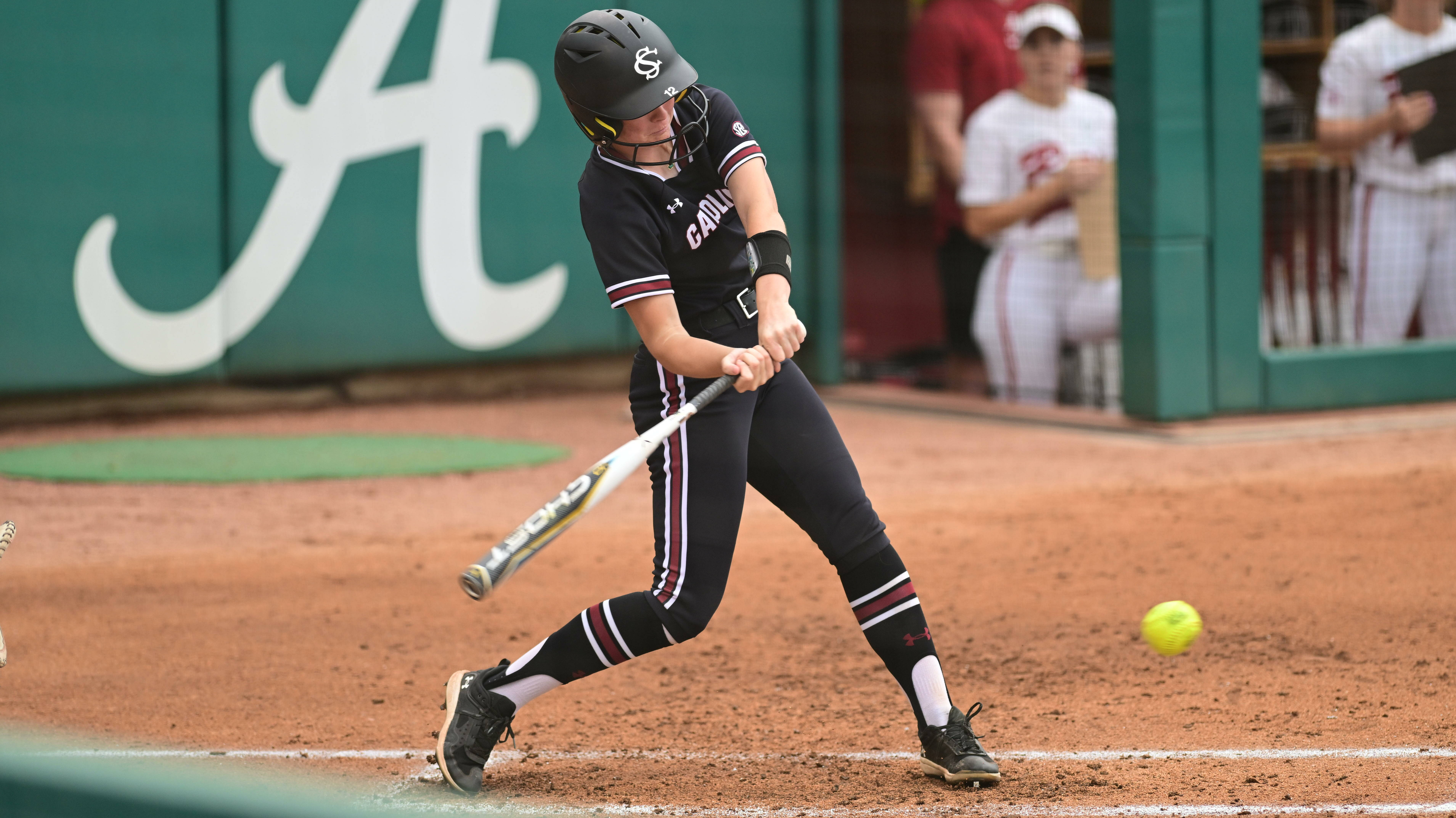 Rally Comes Up Short as Softball Falls to No. 4 Tennessee