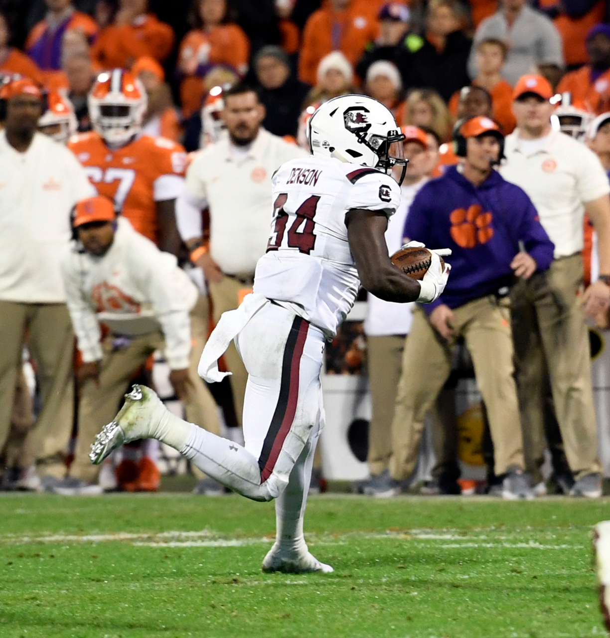 vs. Clemson (Nov. 24, 2018) I Photo by Allen Sharpe