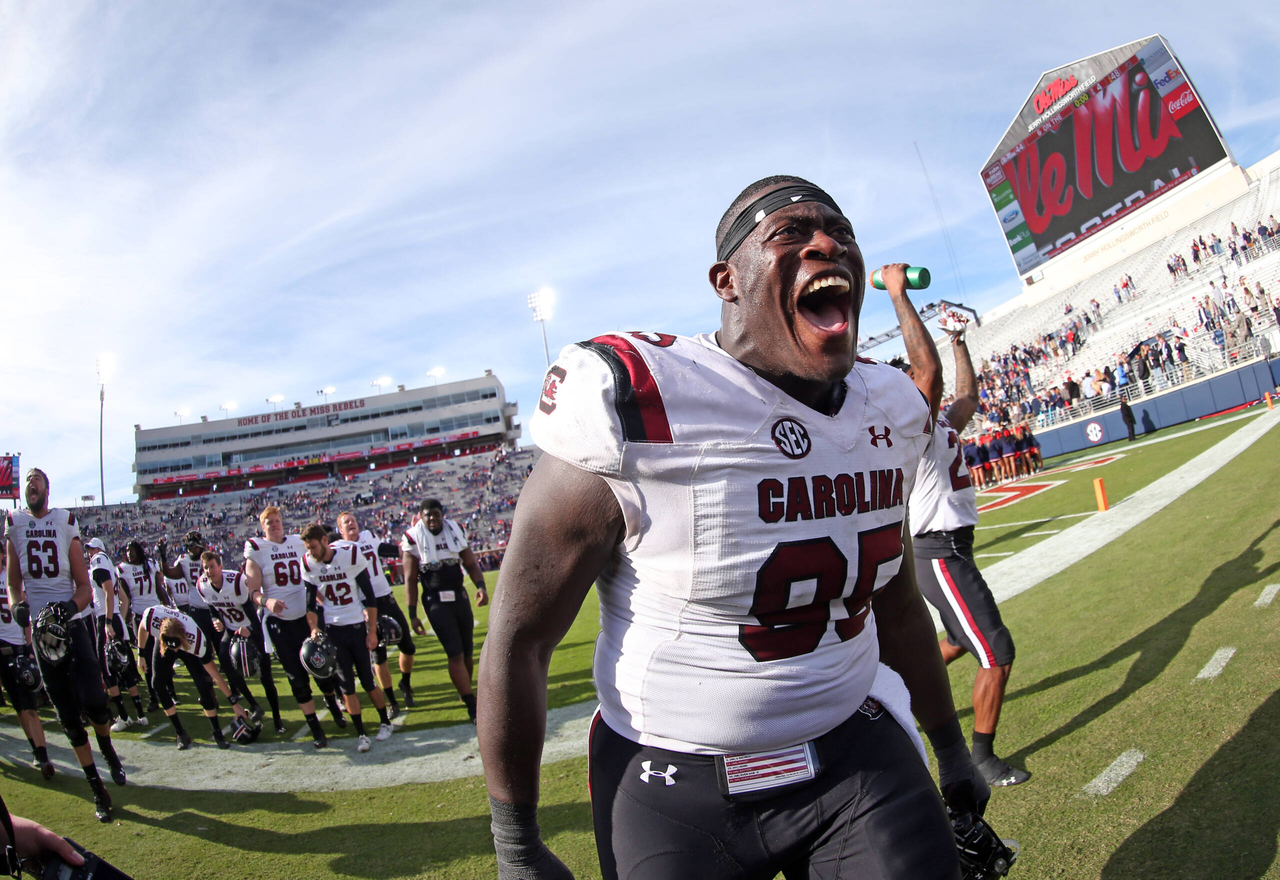 Kobe Smith celebrates the win vs. Ole Miss | Nov. 3, 2018