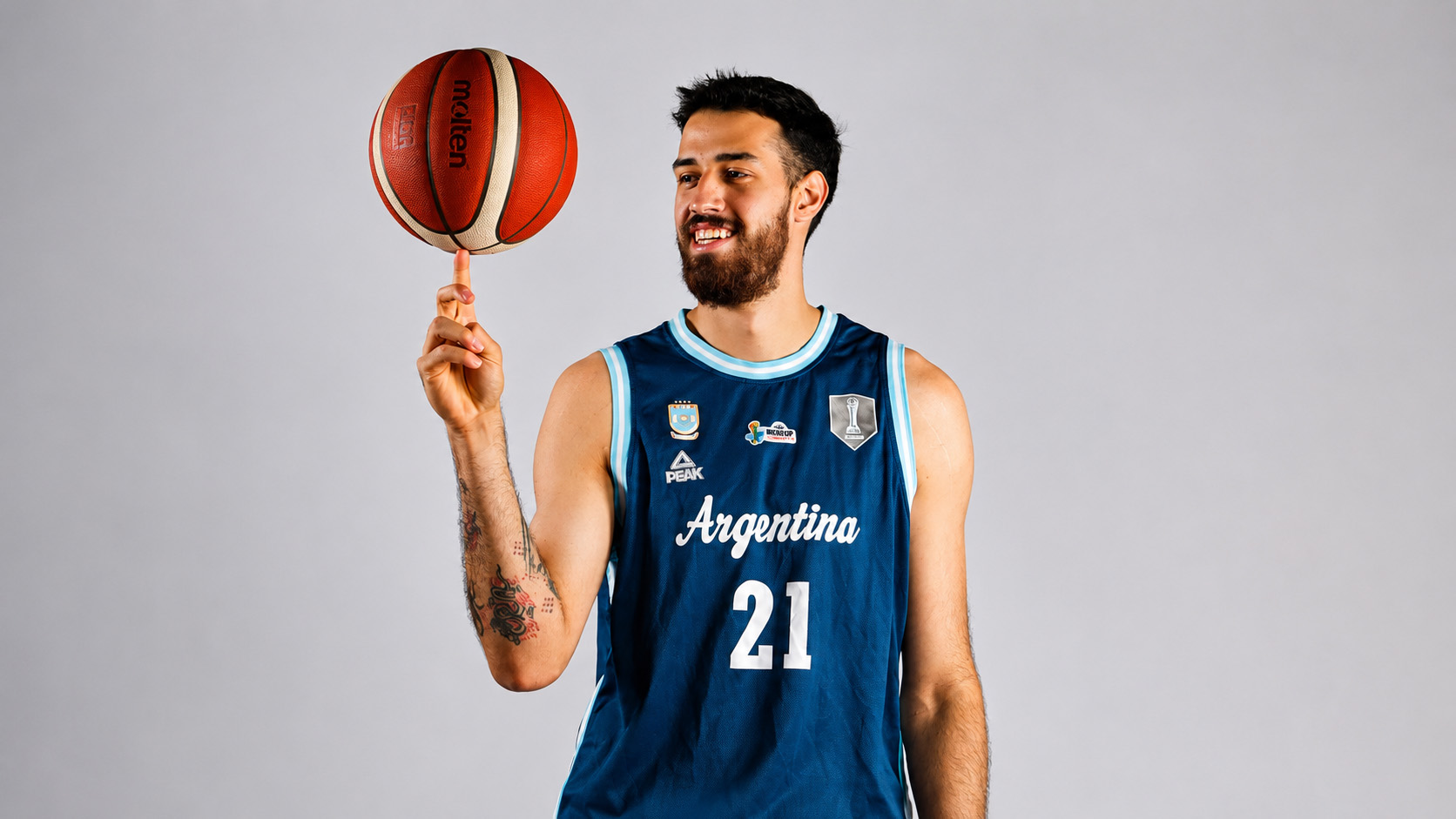 Paris Inks Argentinian Big Juan Fernández