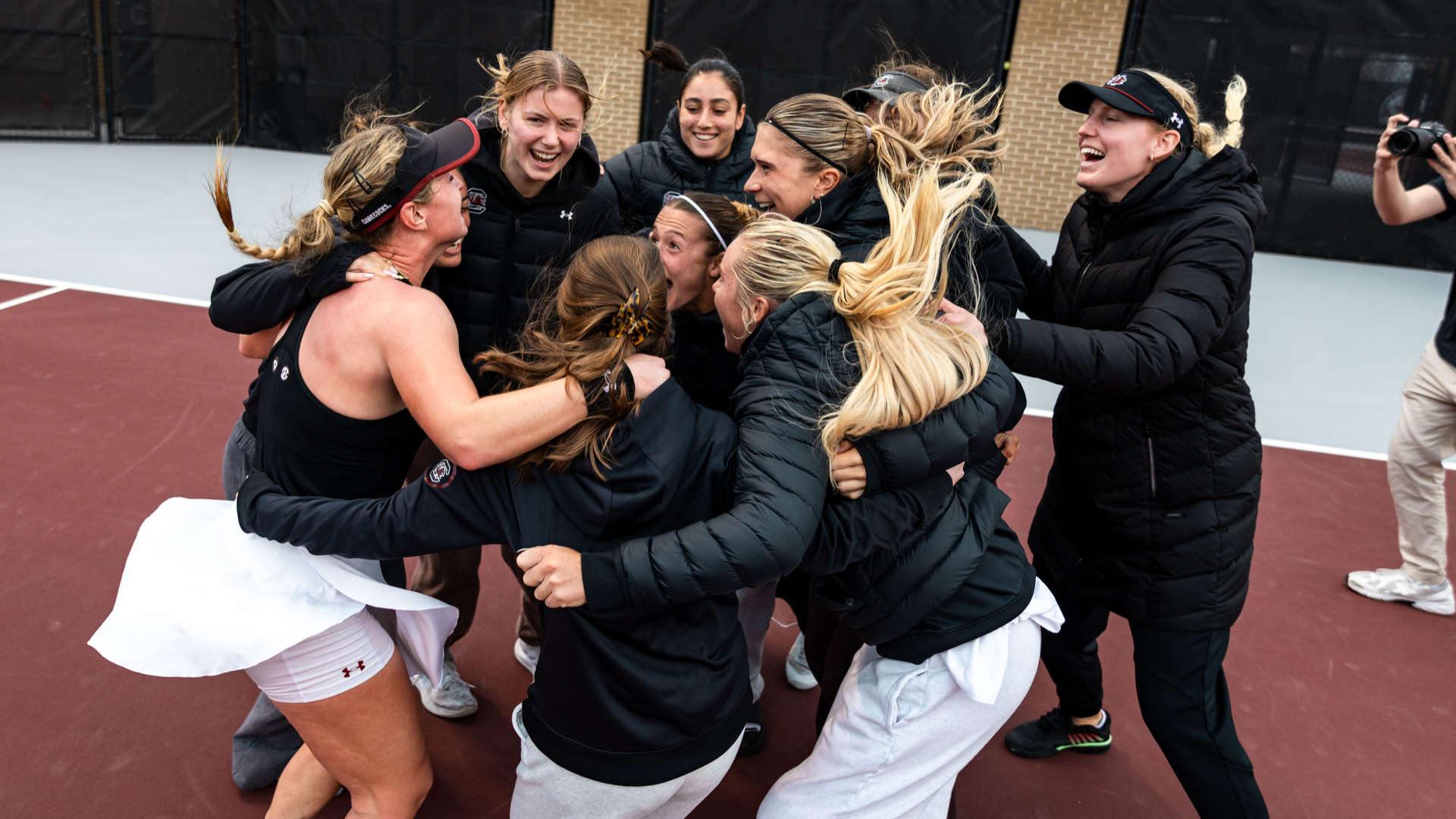 Gamecocks Defeat Ole Miss 4-3 in Comeback Thriller