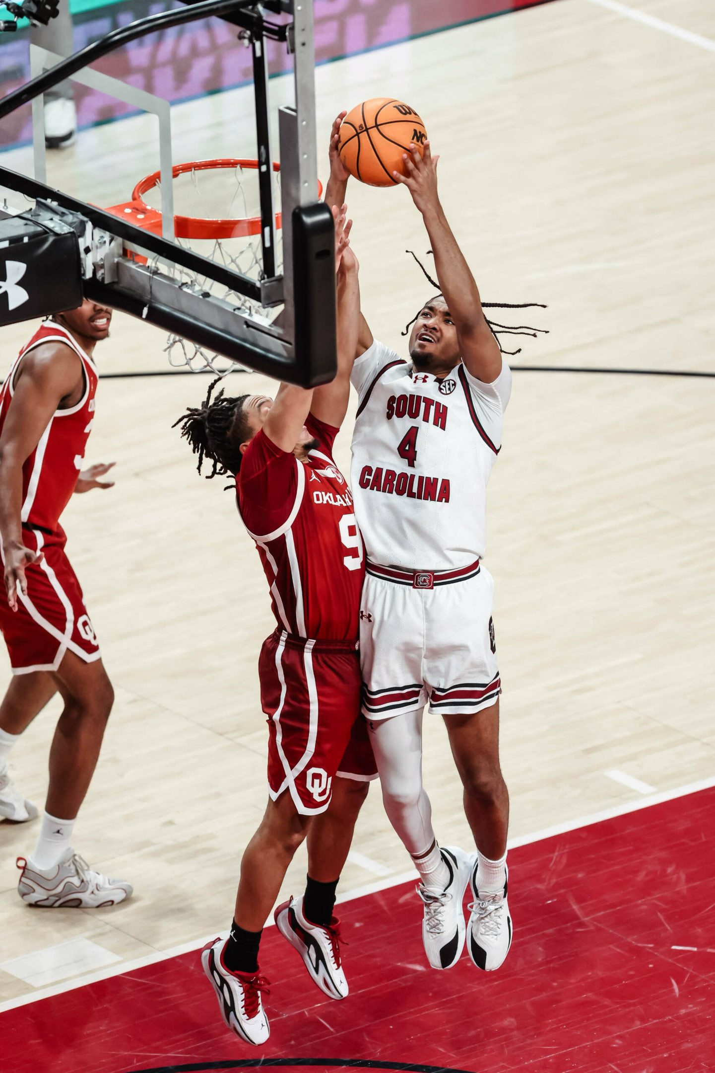 Johnson, Knox Lead Balanced South Carolina by Oklahoma, 85-76