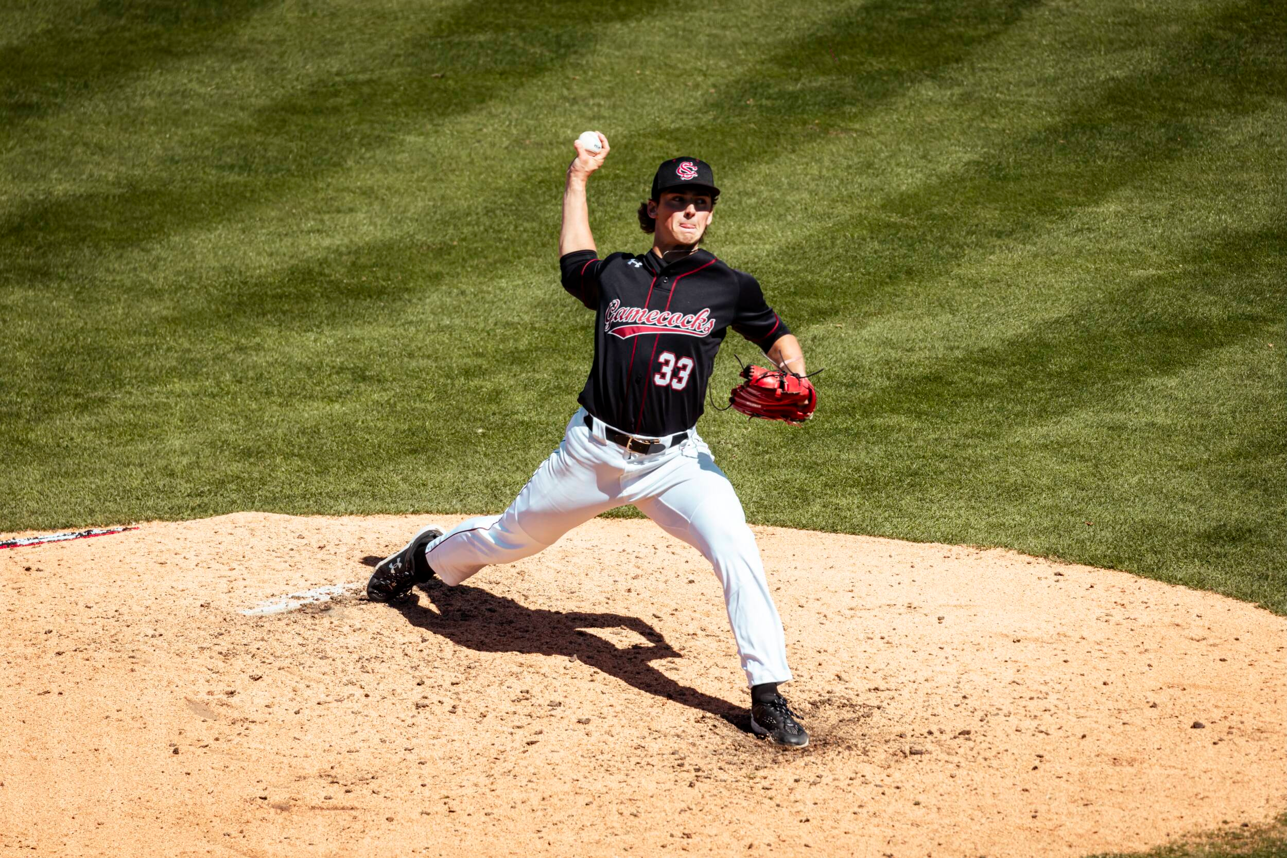 Pitzer's Strong Start Lifts Baseball to Sweep of Vanderbilt