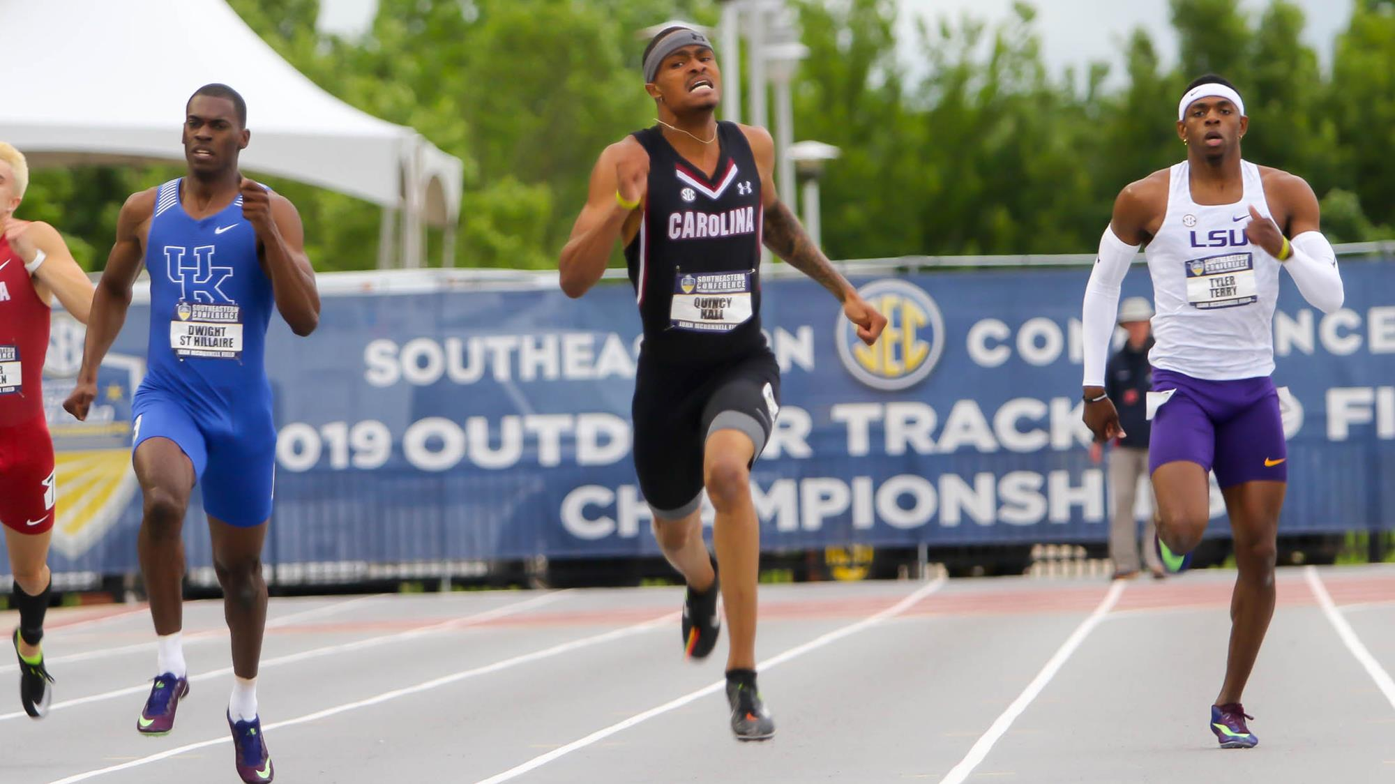 Hall Earns 400m Title to Close SEC Outdoor Championships