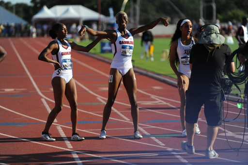 Aliyah Abrams and Wadeline Jonathas in action at the 2019 NCAA Outdoor Championships | June 8, 2019 | Photo by Cheryl Treworgy
