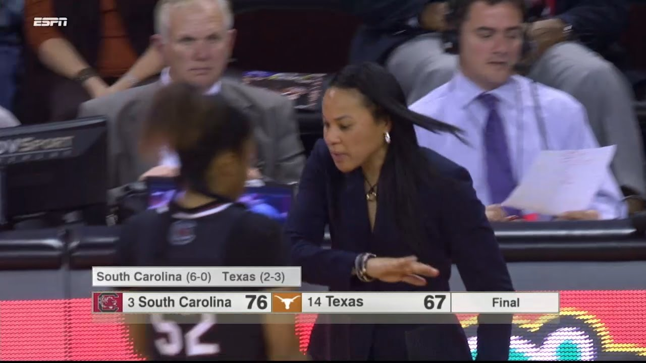 HIGHLIGHTS: Women's Basketball Defeats Texas 76-67 (12/1/16)