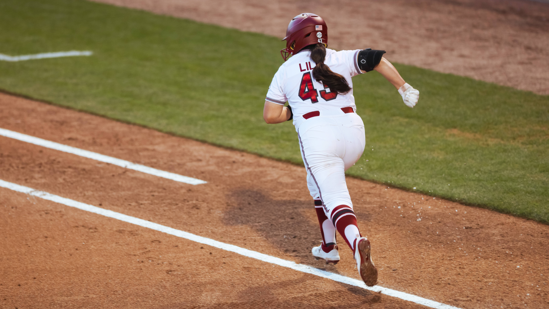 Gamecocks Fall to Longhorns in SEC Opener