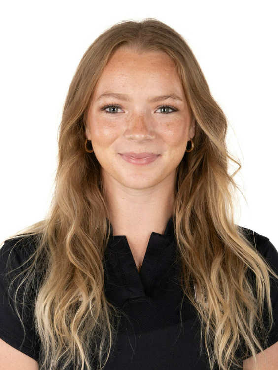 Ruby Voortmeyer - Equestrian - University of South Carolina Athletics