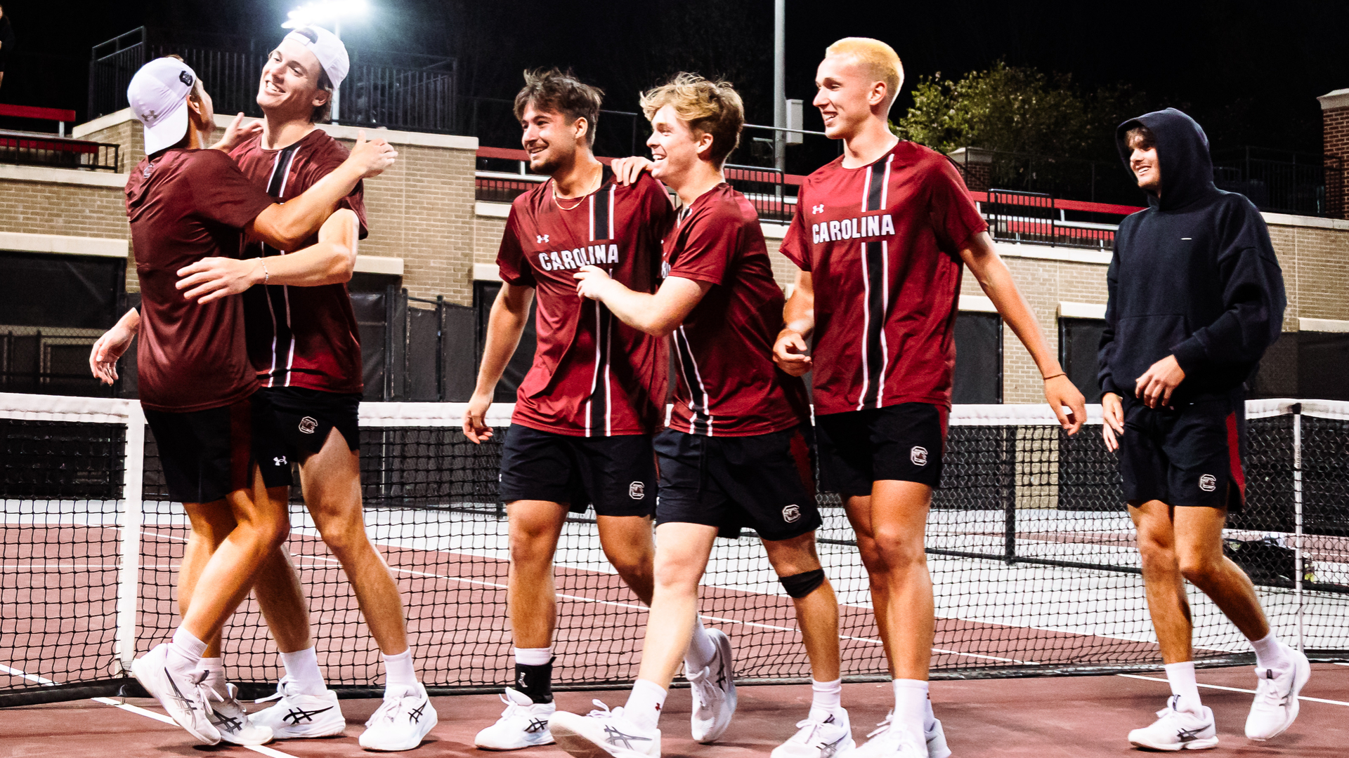 Men’s Tennis Defeats No. 27 Kentucky